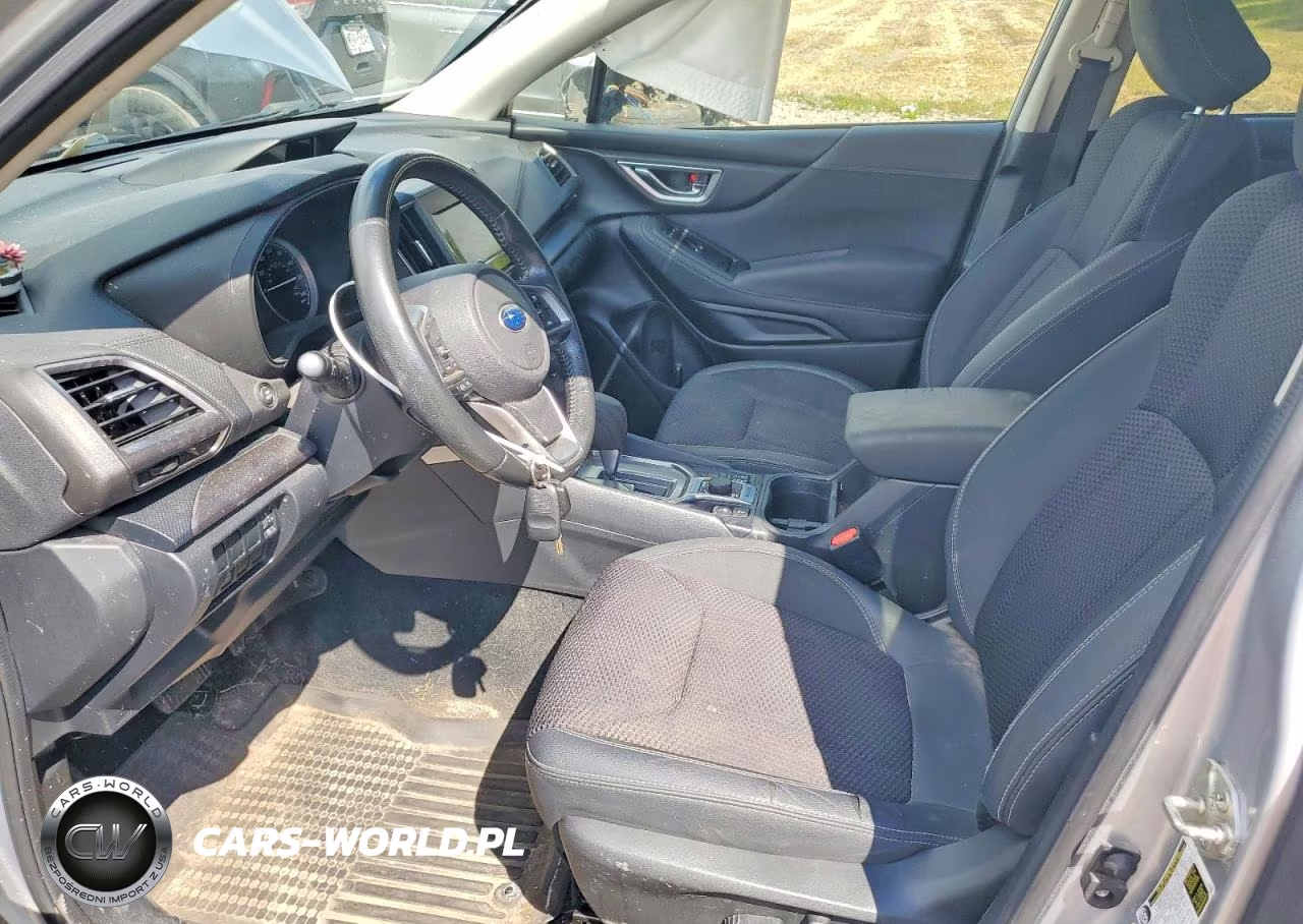 2019 Subaru Forester Premium VIN:JF2SKAEC5KH410259 - 7
