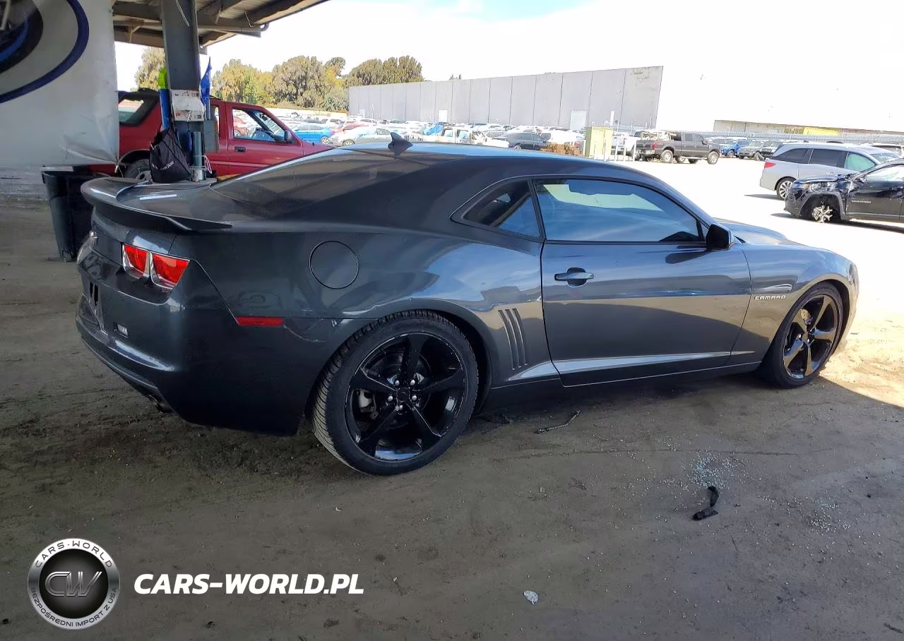 2011 Chevrolet Camaro Lt VIN:2G1FB1ED0B9125863 - 3
