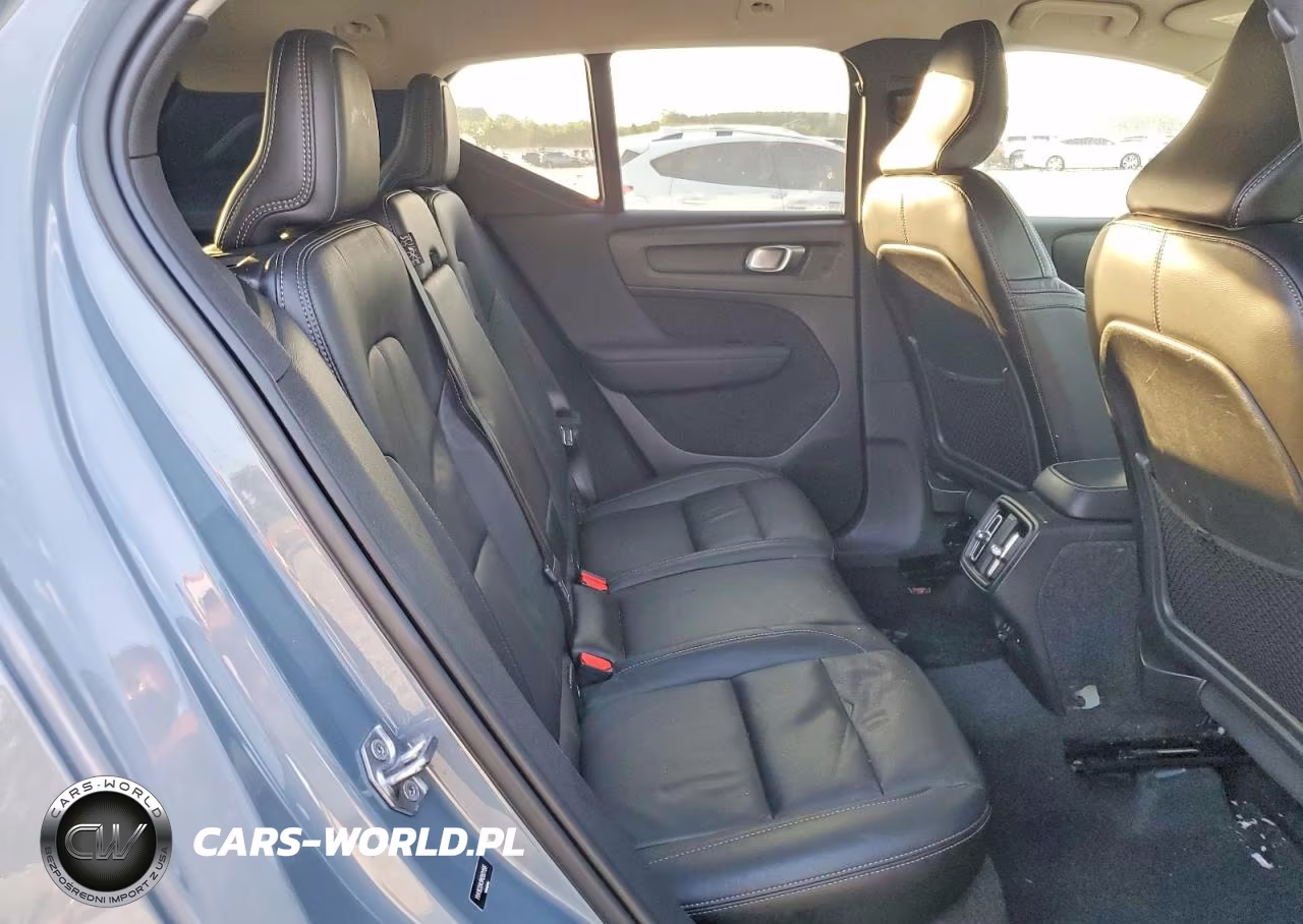 2021 Volvo Xc40 T5 Momentum VIN:YV4162UK9M2601196 - 10