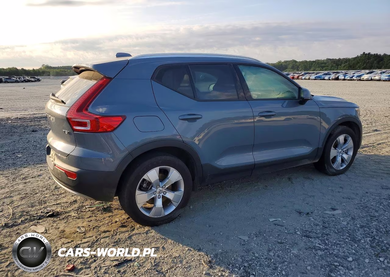 2021 Volvo Xc40 T5 Momentum VIN:YV4162UK9M2601196 - 3