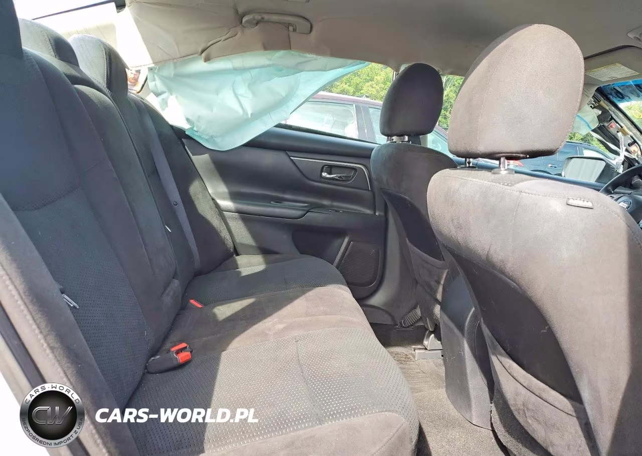 2015 Nissan Altima 2.5 S VIN:1N4AL3AP2FC496229 - 10