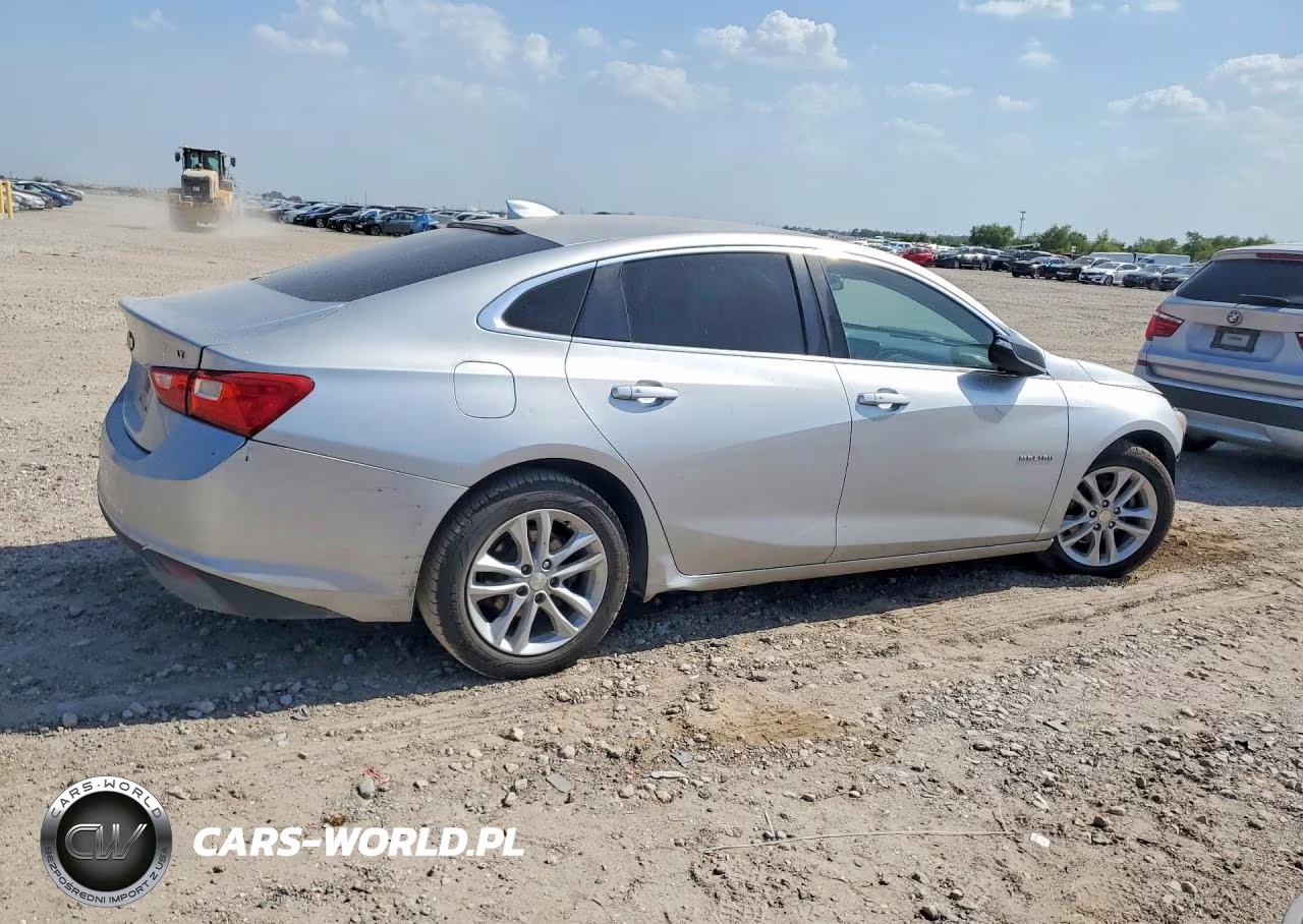 2017 Chevrolet Malibu Lt VIN:1G1ZE5ST4HF231627 - 3