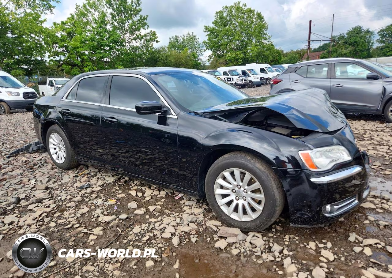 2013 Chrysler 300 VIN:2C3CCAAG9DH615271 - 4