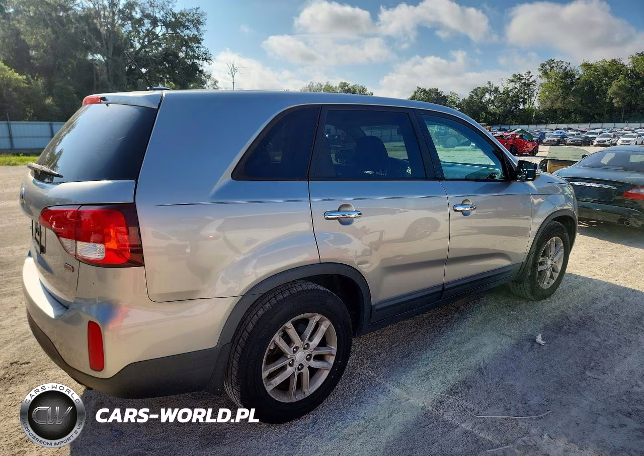 2014 Kia Sorento Lx VIN:5XYKT4A6XEG426287 - 3