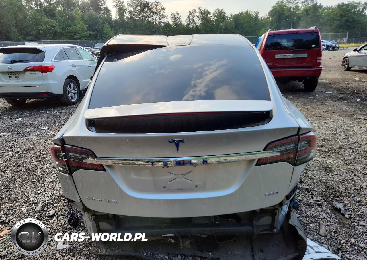 2018 Tesla Model X VIN:5YJXCAE22JF101260 - 6