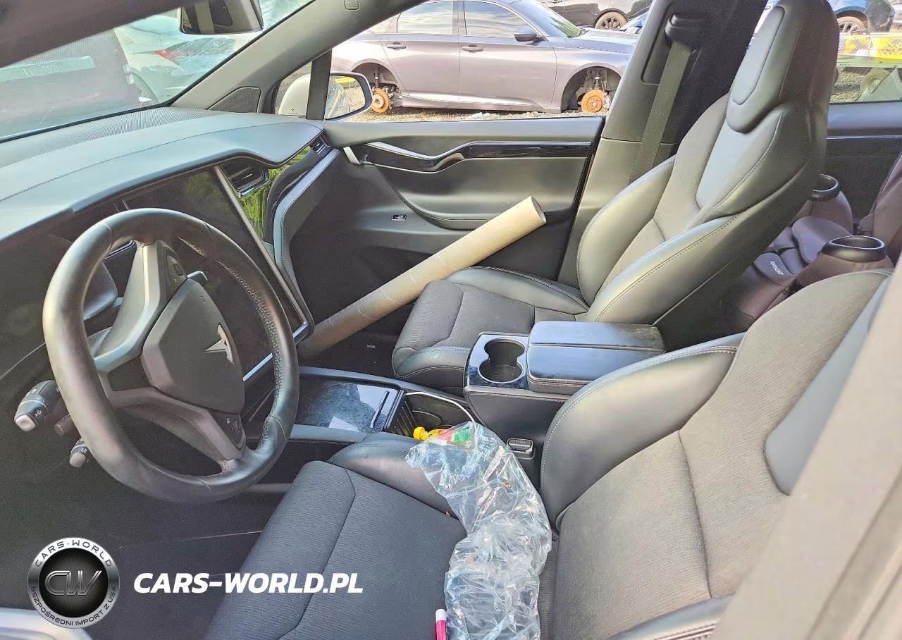 2018 Tesla Model X VIN:5YJXCAE22JF101260 - 7