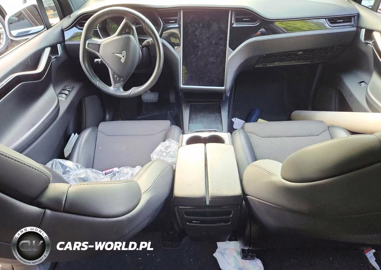 2018 Tesla Model X VIN:5YJXCAE22JF101260 - 8