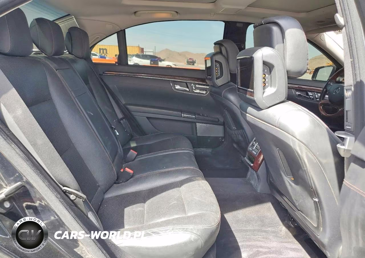2011 Mercedes-Benz S 550 VIN:WDDNG7BB5BA371330 - 10