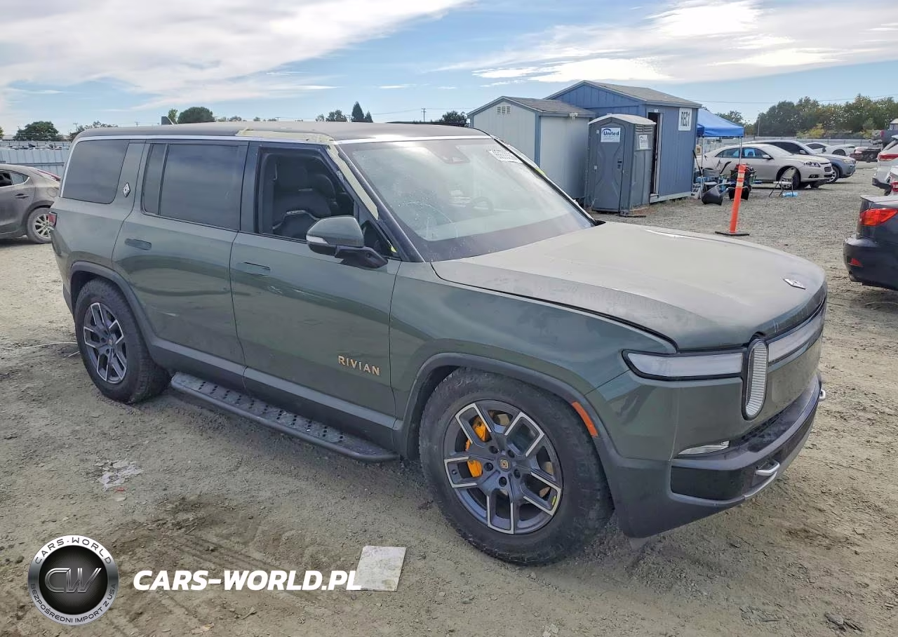 2022 Rivian R1S Launch Edition VIN:7PDSGABL0NN000990 - 4