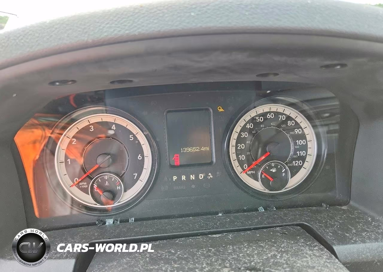 2019 Ram 1500 Classic Tradesman VIN:1C6RR7FG5KS548312 - 9