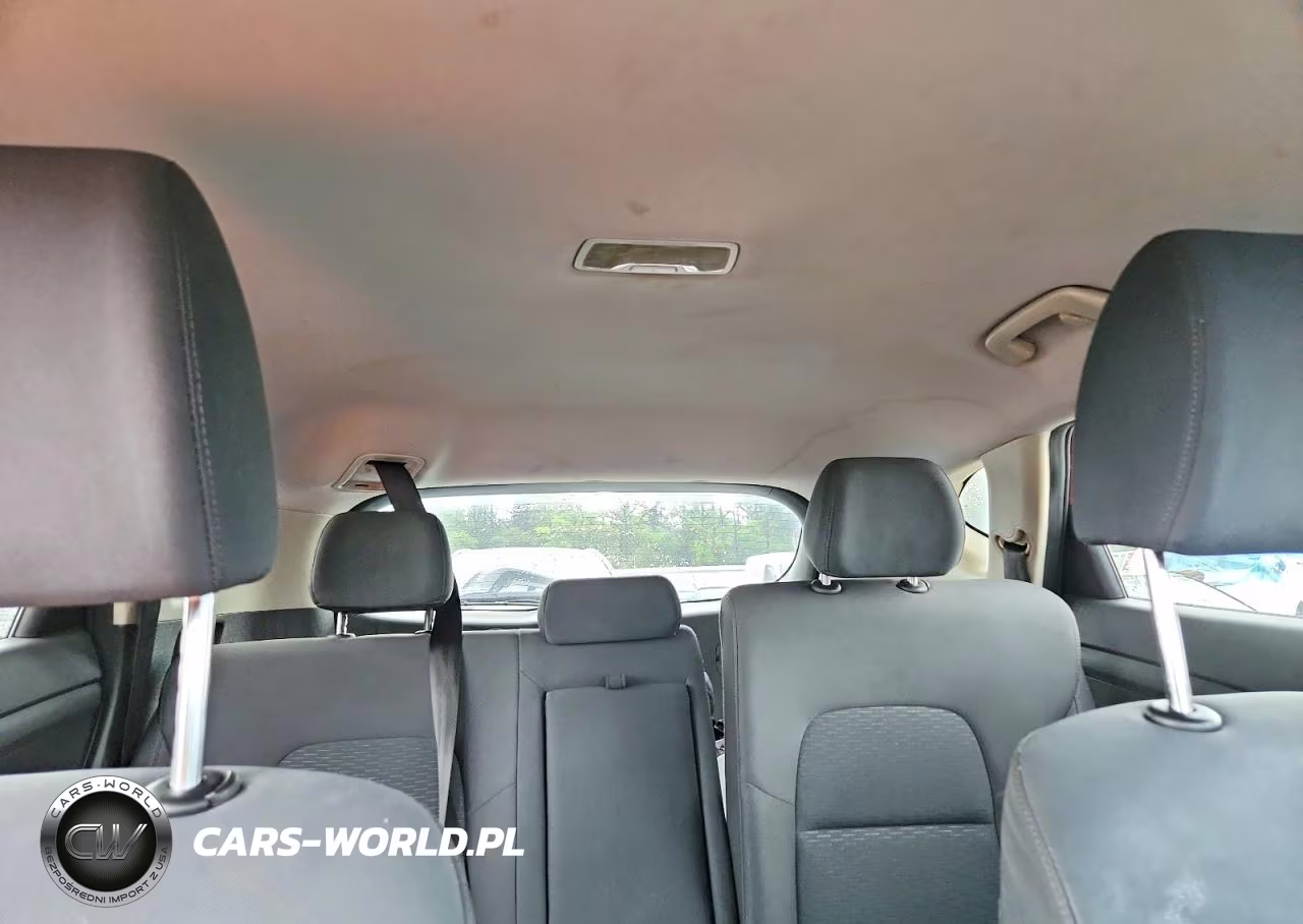 2019 Hyundai Tucson Value VIN:KM8J3CA4XKU052094 - 10