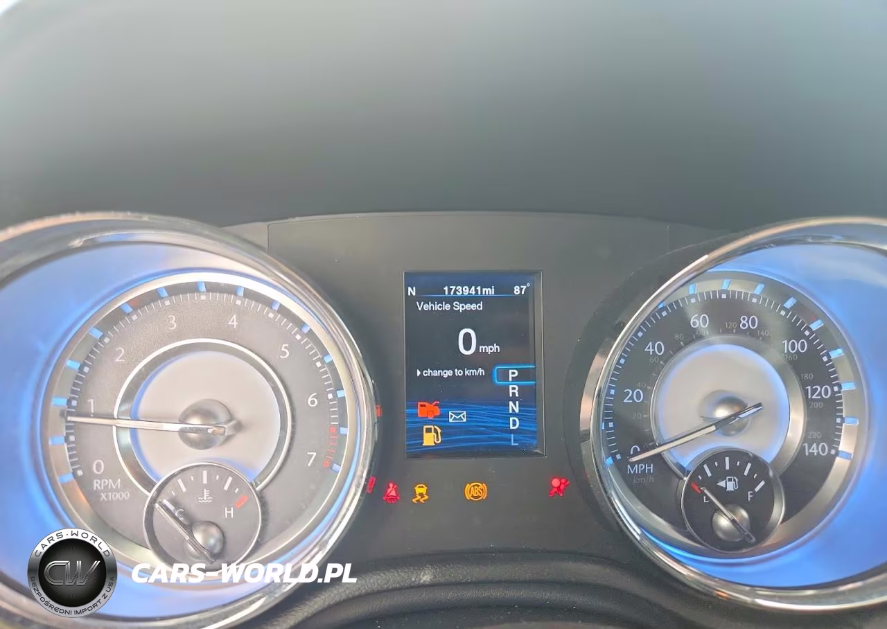 2012 Chrysler 300 Limited VIN:2C3CCACG4CH221351 - 9