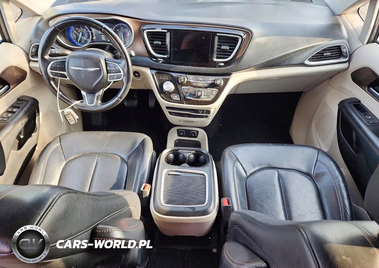 2018 Chrysler Pacifica Touring L Plus VIN:2C4RC1EG6JR144203 - 8