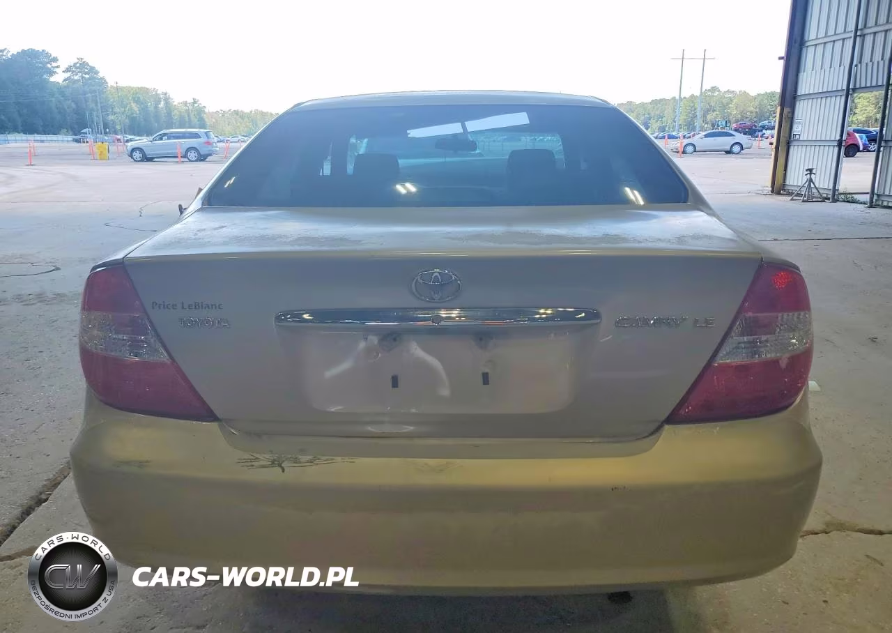 2002 Toyota Camry Le VIN:4T1BE32K22U032384 - 6