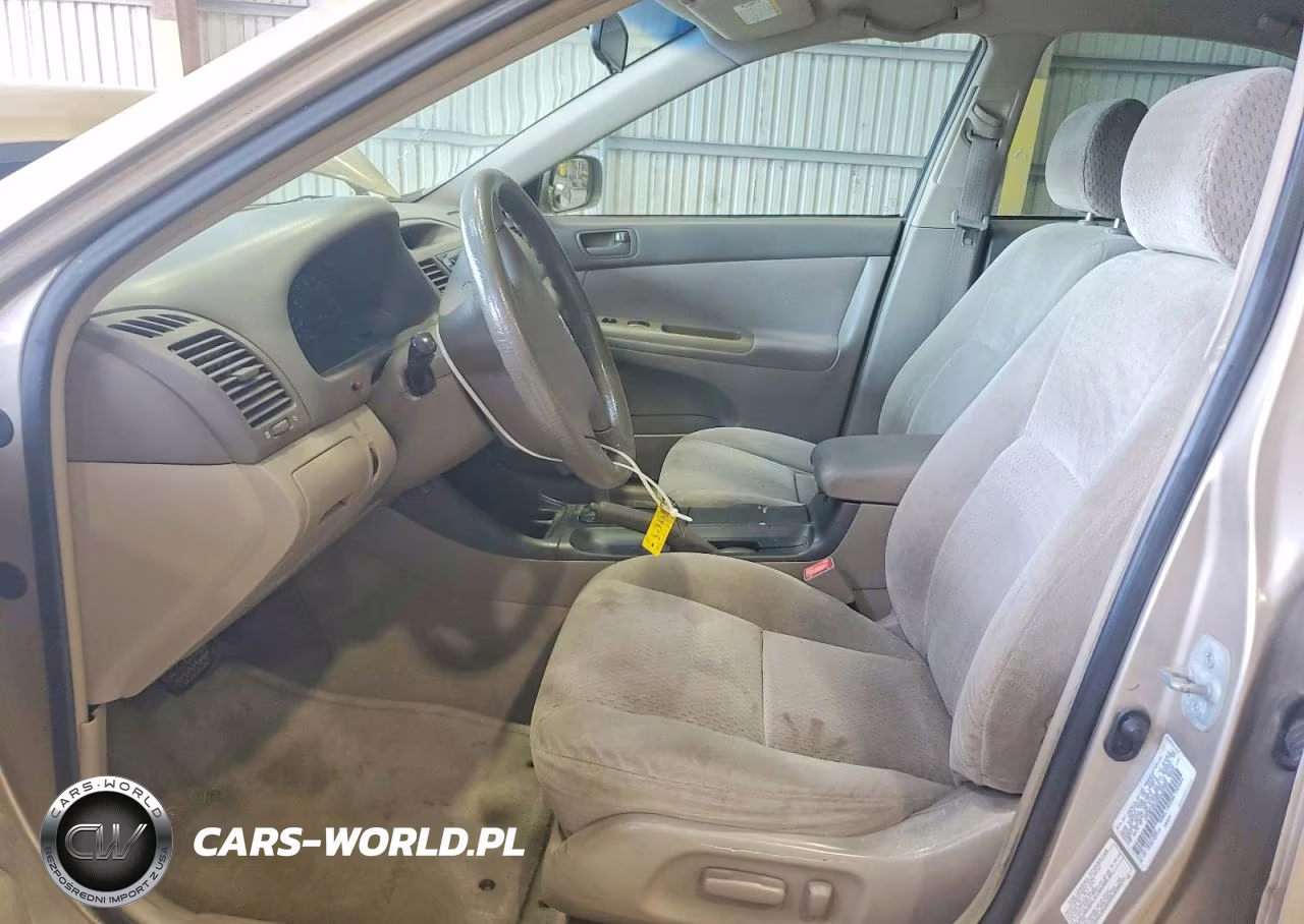 2002 Toyota Camry Le VIN:4T1BE32K22U032384 - 7