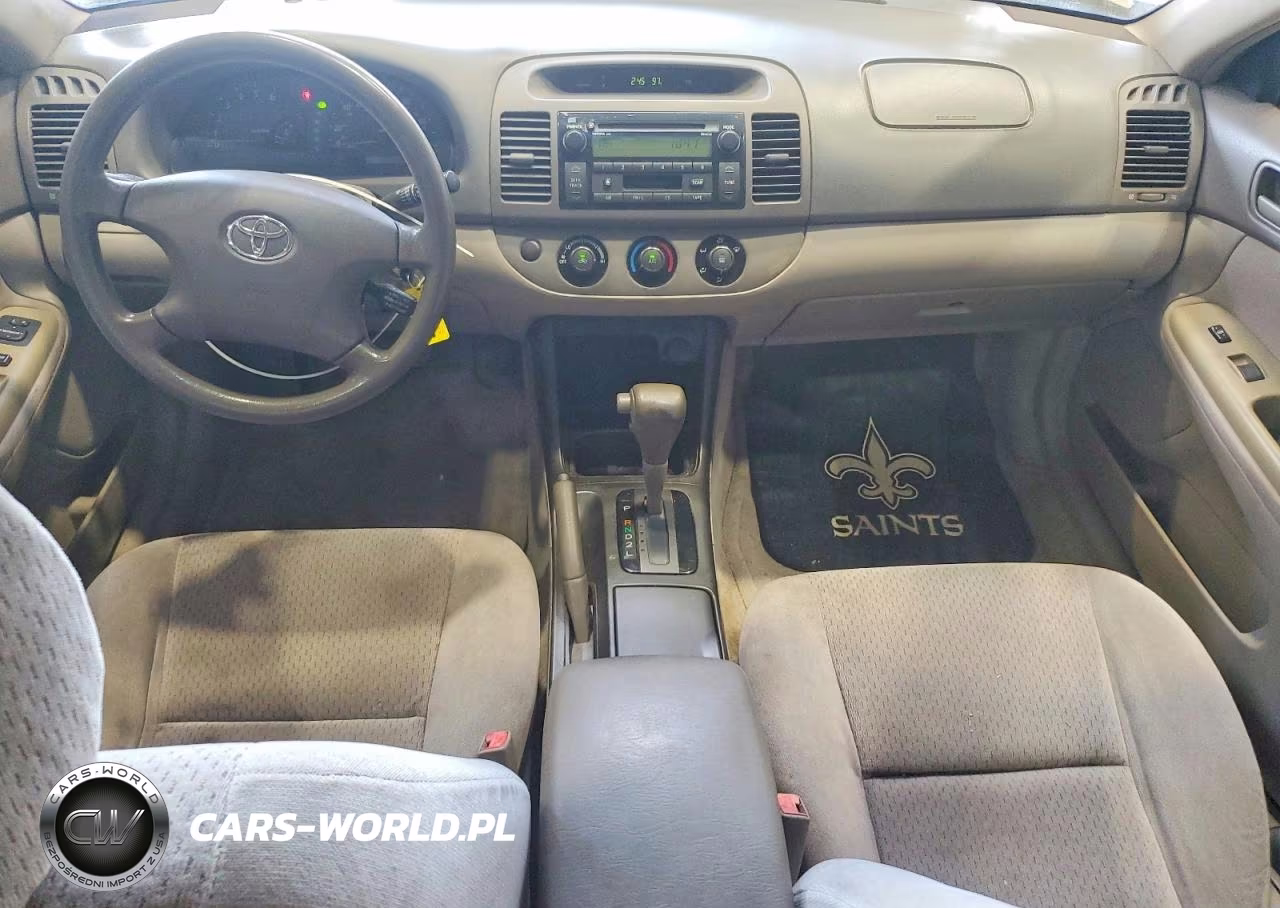 2002 Toyota Camry Le VIN:4T1BE32K22U032384 - 8