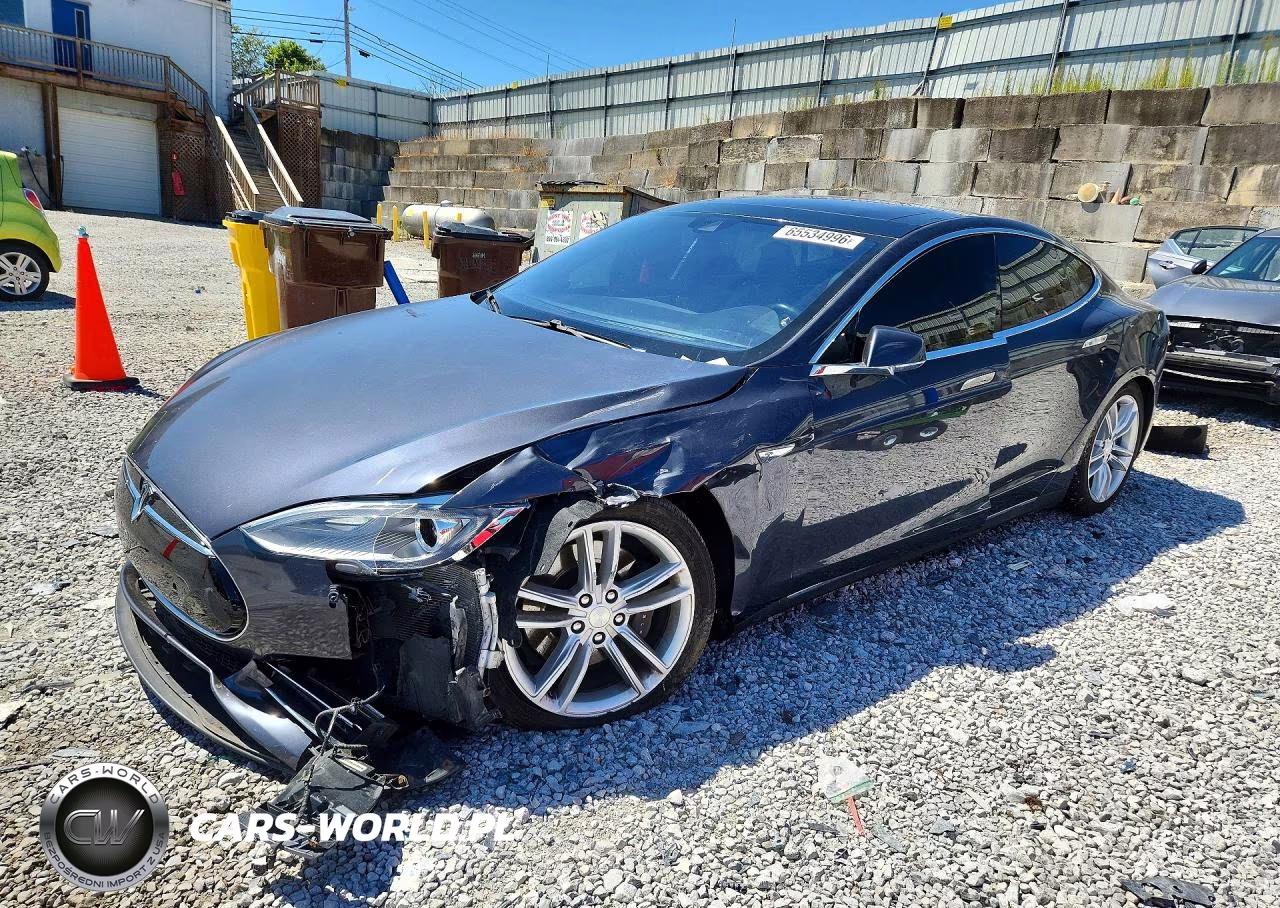 2015 Tesla Model S 85D VIN:5YJSA1H29FF096447 - 1