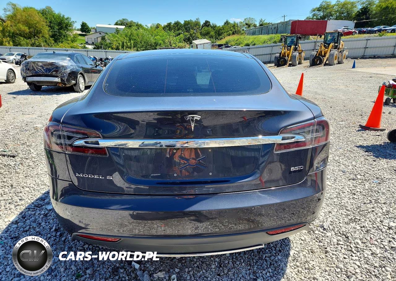 2015 Tesla Model S 85D VIN:5YJSA1H29FF096447 - 6