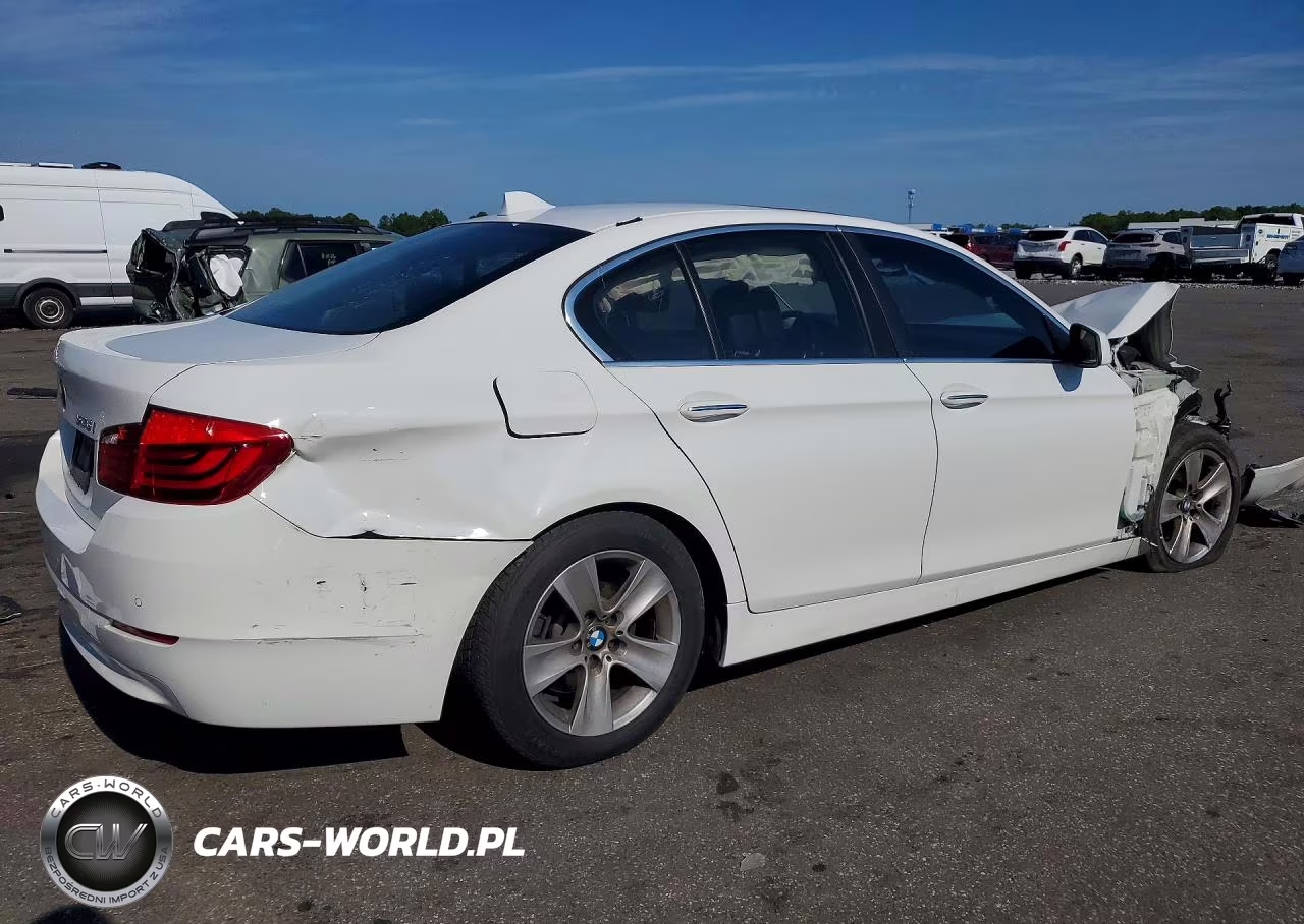 2013 BMW 528 I VIN:WBAXG5C54DD230182 - 3