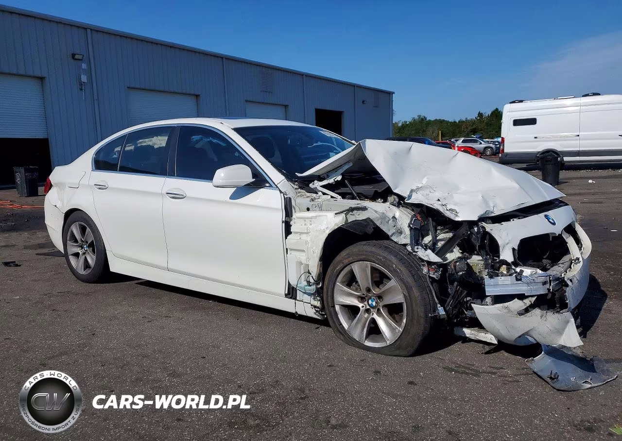 2013 BMW 528 I VIN:WBAXG5C54DD230182 - 4