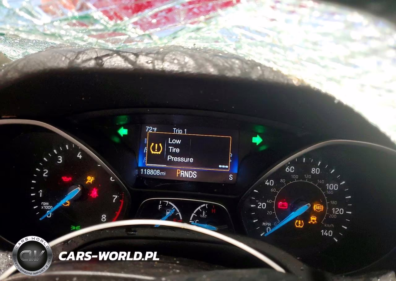 2016 Ford Focus Se VIN:1FADP3F20GL355983 - 9