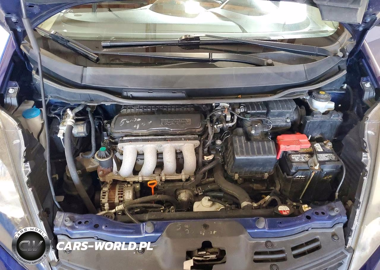 2013 Honda Fit Sport VIN:JHMGE8H54DC008362 - 11