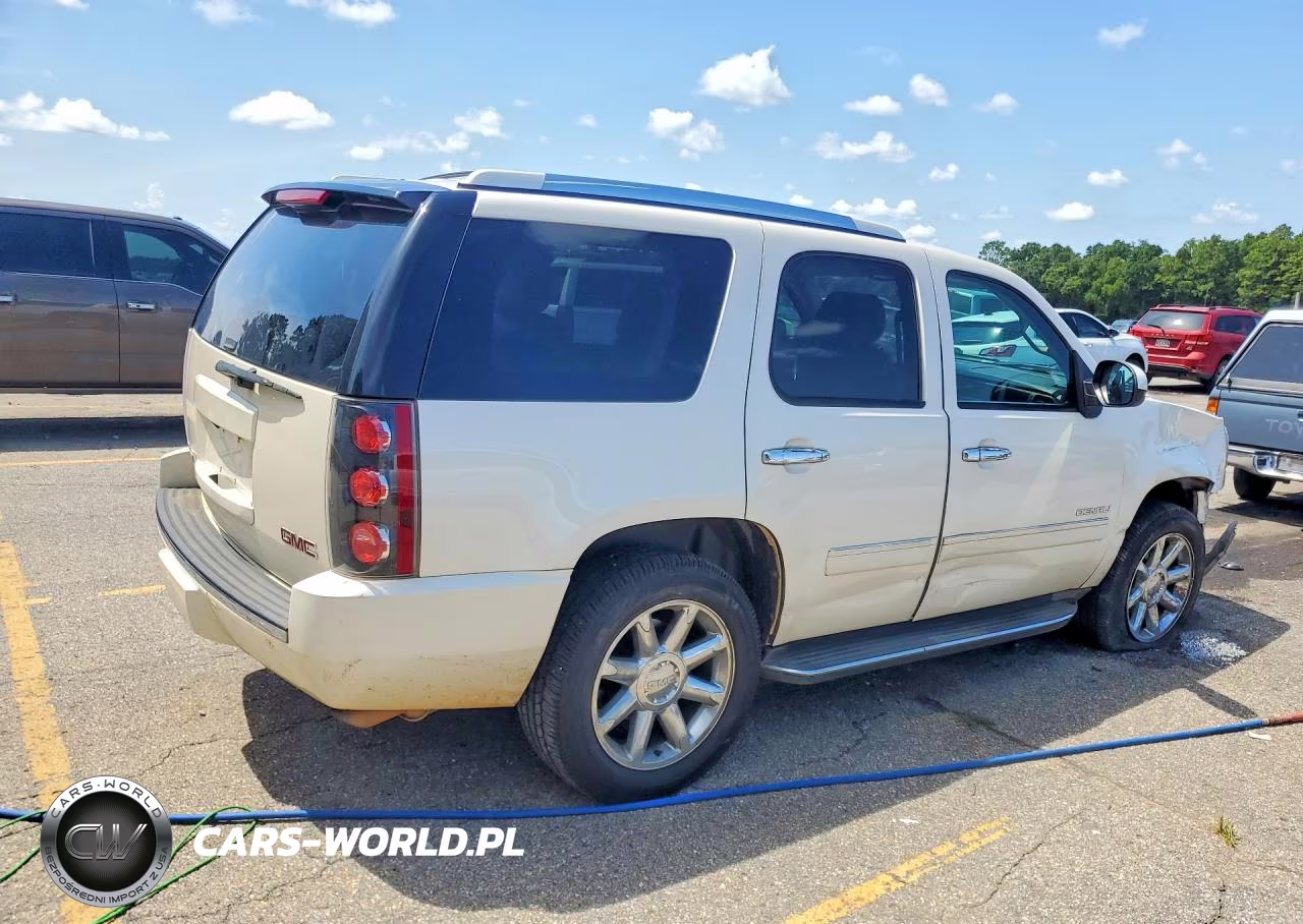 2014 GMC Yukon Denali VIN:1GKS2EEF8ER101324 - 3