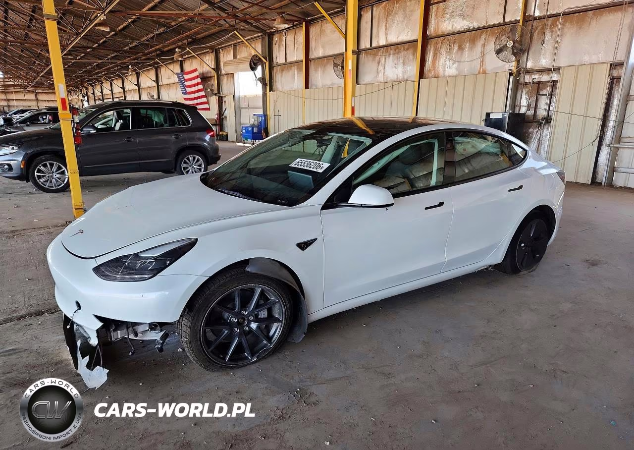 2023 Tesla Model 3 – zdjęcie 1 z 12