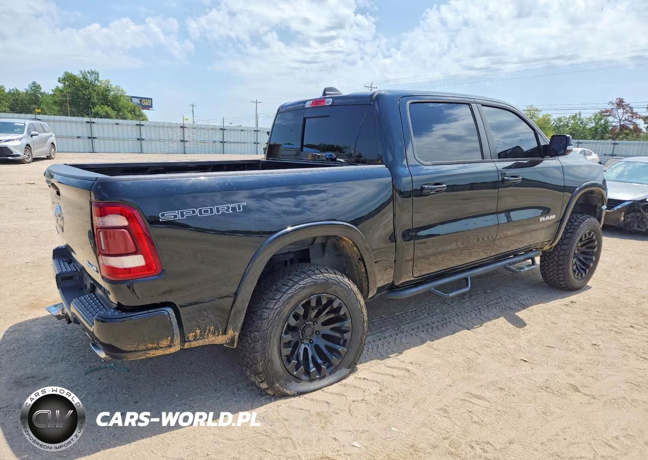 2020 Ram 1500 Laramie VIN:1C6SRFJT9LN178532 - 3