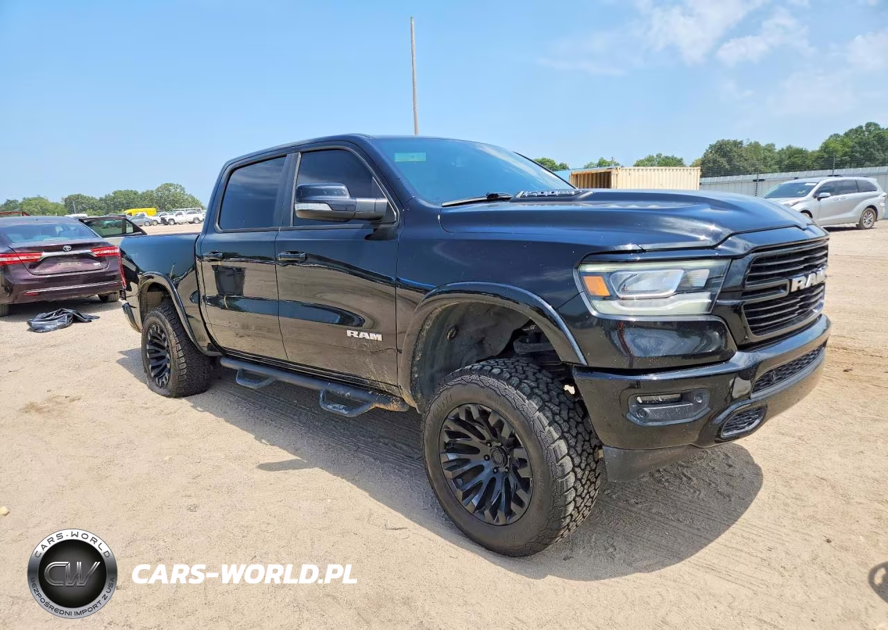2020 Ram 1500 Laramie VIN:1C6SRFJT9LN178532 - 4