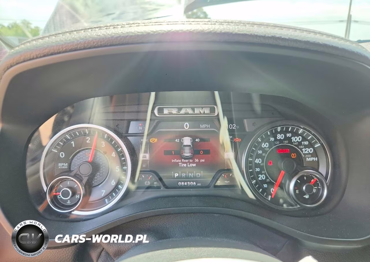 2020 Ram 1500 Laramie VIN:1C6SRFJT9LN178532 - 9