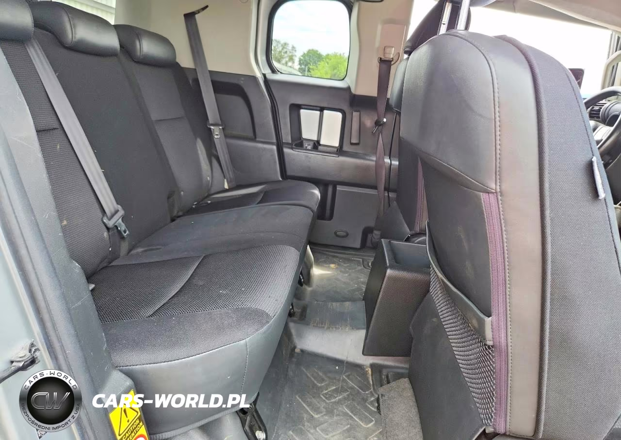 2007 Toyota Fj Cruiser Base VIN:JTEBU11F670073045 - 11