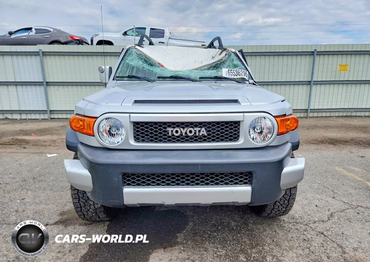 2007 Toyota Fj Cruiser Base VIN:JTEBU11F670073045 - 5