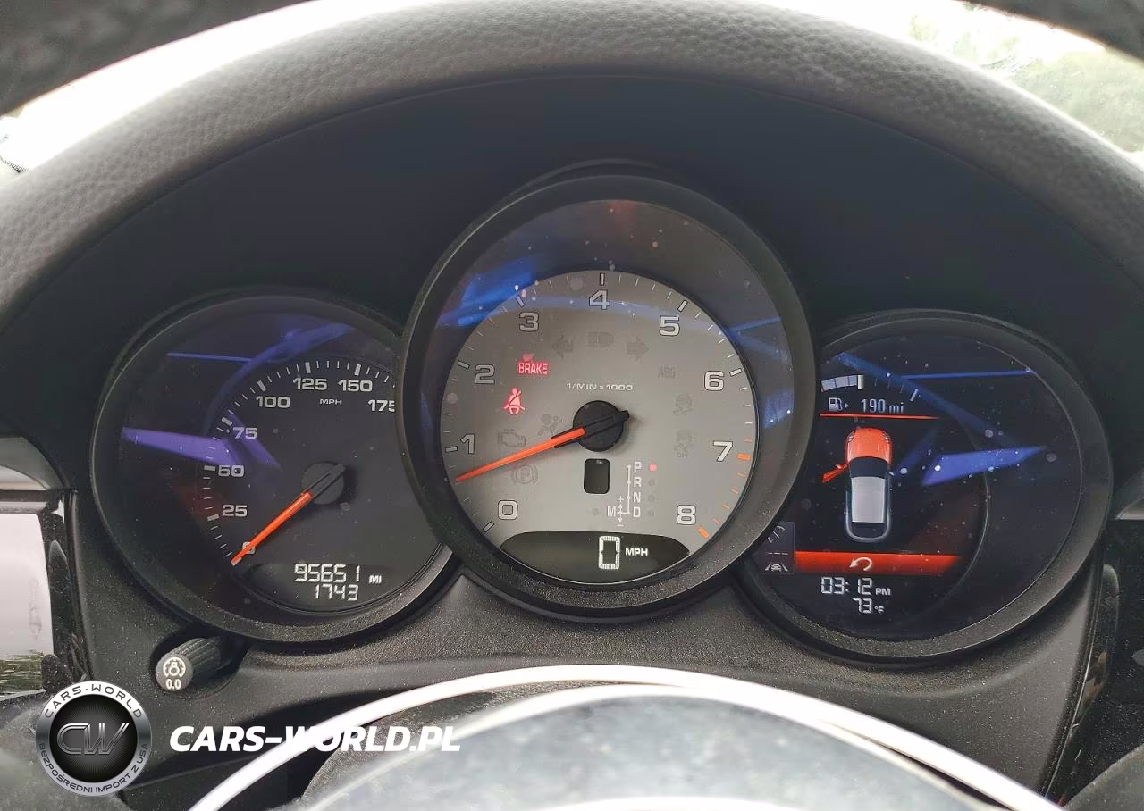 2015 Porsche Macan S VIN:WP1AB2A52FLB57801 - 9