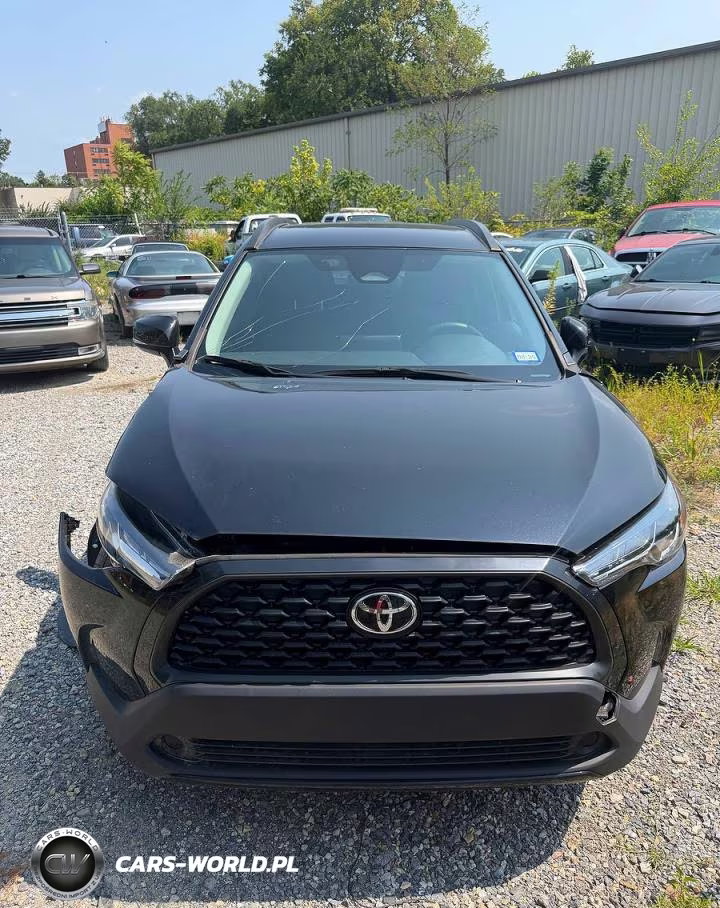 2024 Toyota Corolla Cross Le VIN:7MUCAABGXRV107583 - 14