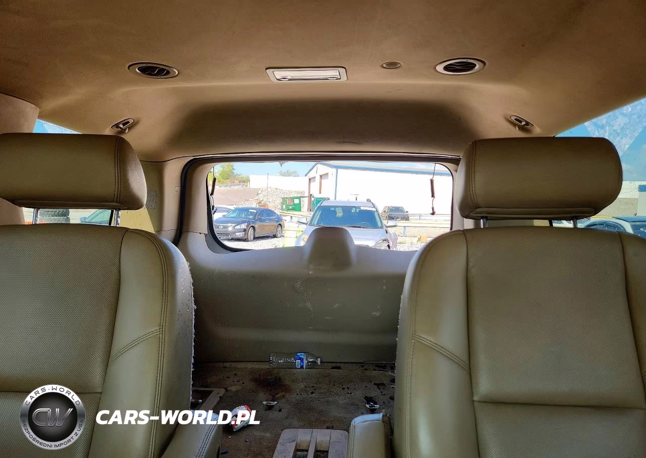 2010 Chevrolet Tahoe C1500 Ltz VIN:1GNUCCE01AR105430 - 10