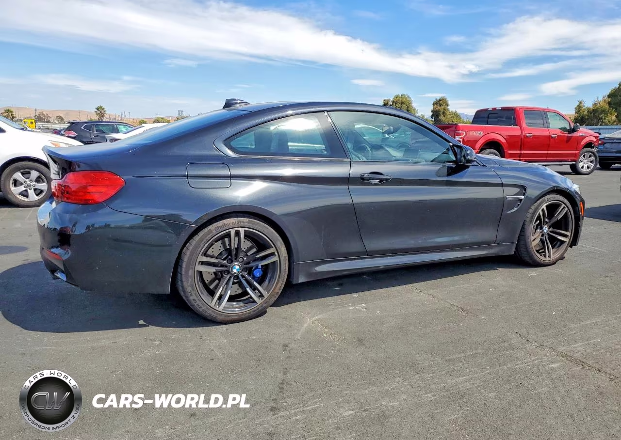2016 BMW M4 VIN:WBS3R9C5XGK337958 - 3