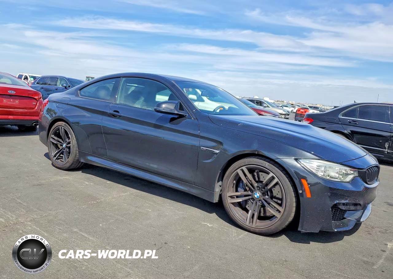 2016 BMW M4 VIN:WBS3R9C5XGK337958 - 4