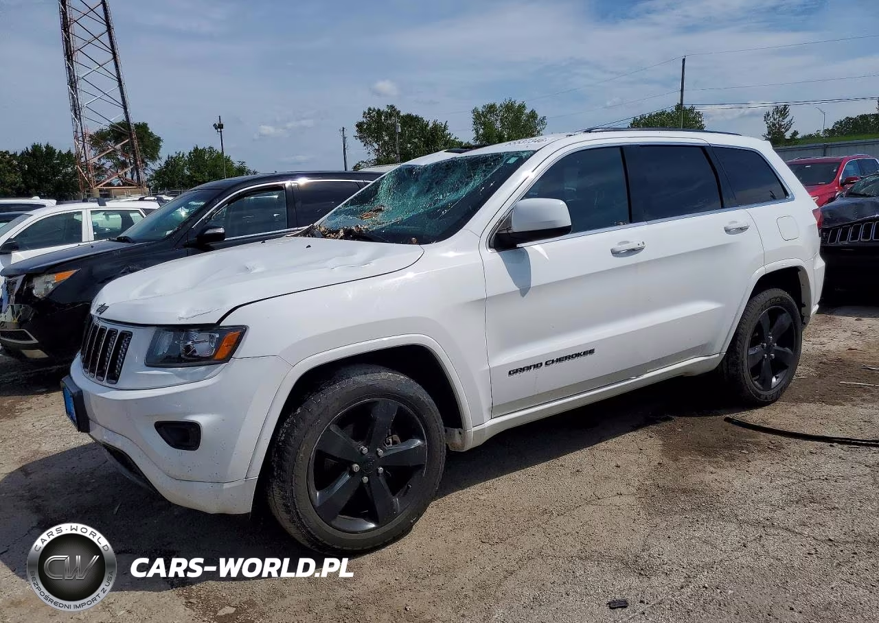 2015 Jeep Grand Cherokee Laredo VIN:1C4RJFAG6FC182121 - 1