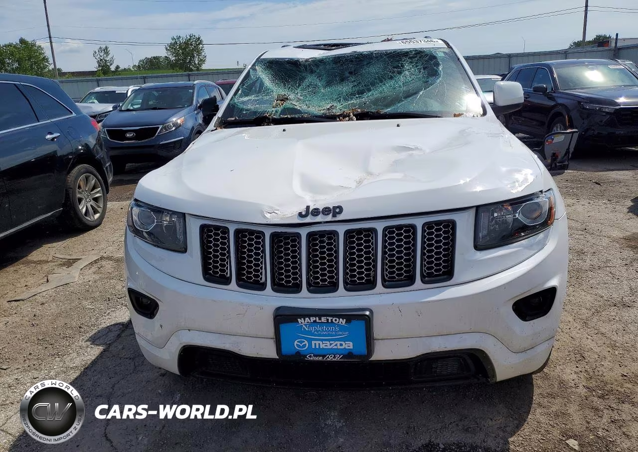 2015 Jeep Grand Cherokee Laredo VIN:1C4RJFAG6FC182121 - 5
