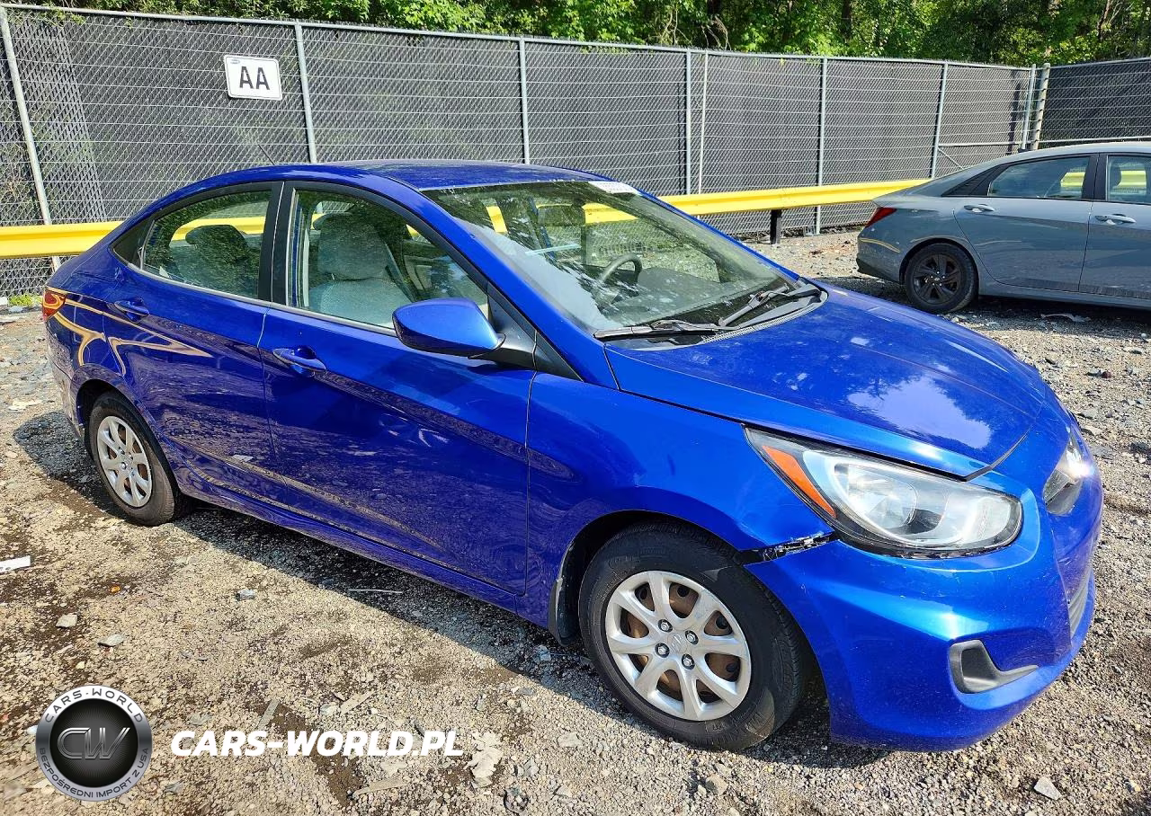 2012 Hyundai Accent Gls VIN:KMHCT4AE5CU152581 - 4