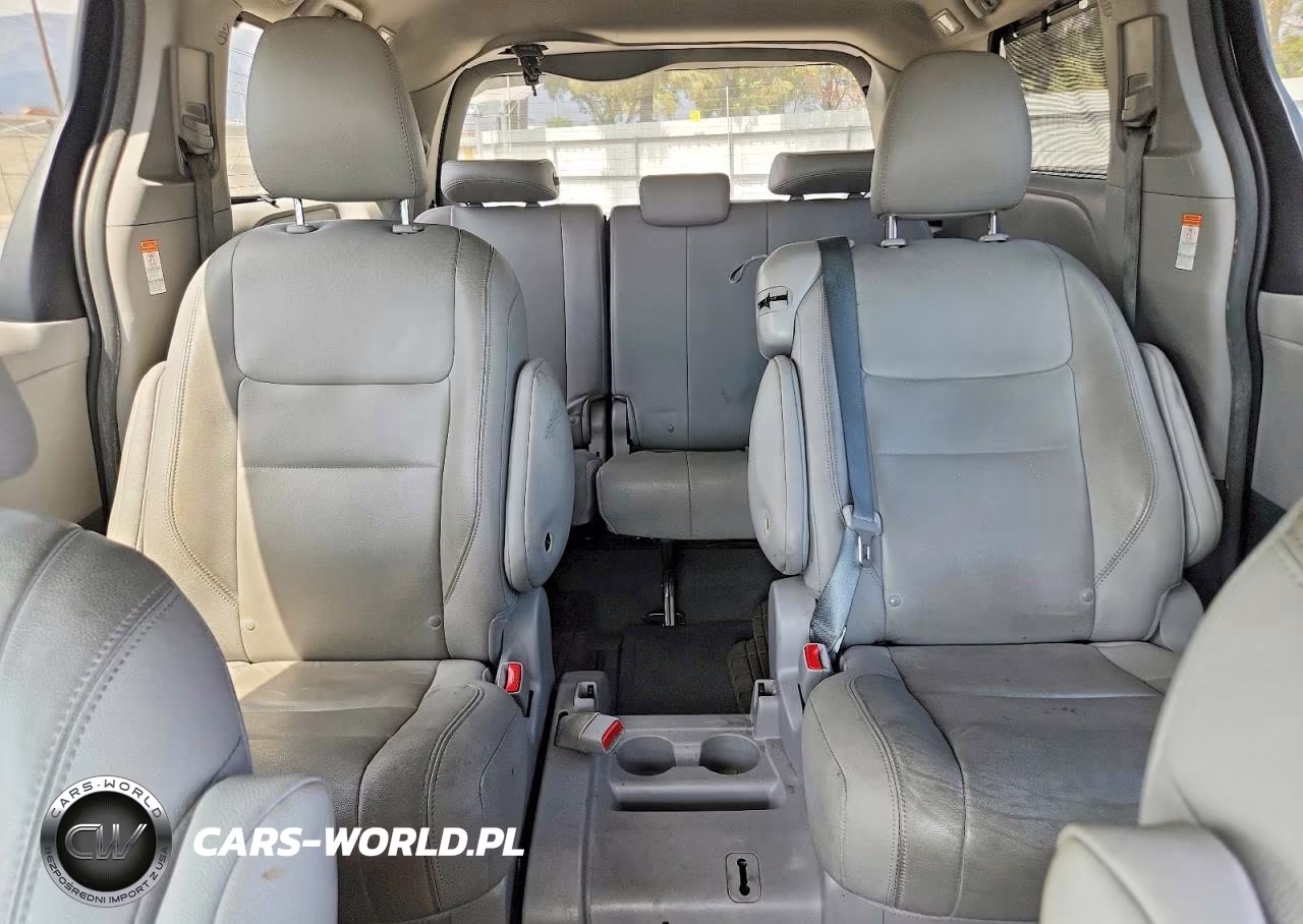 2017 Toyota Sienna Xle 8-Passenger VIN:5TDYZ3DC4HS794850 - 10
