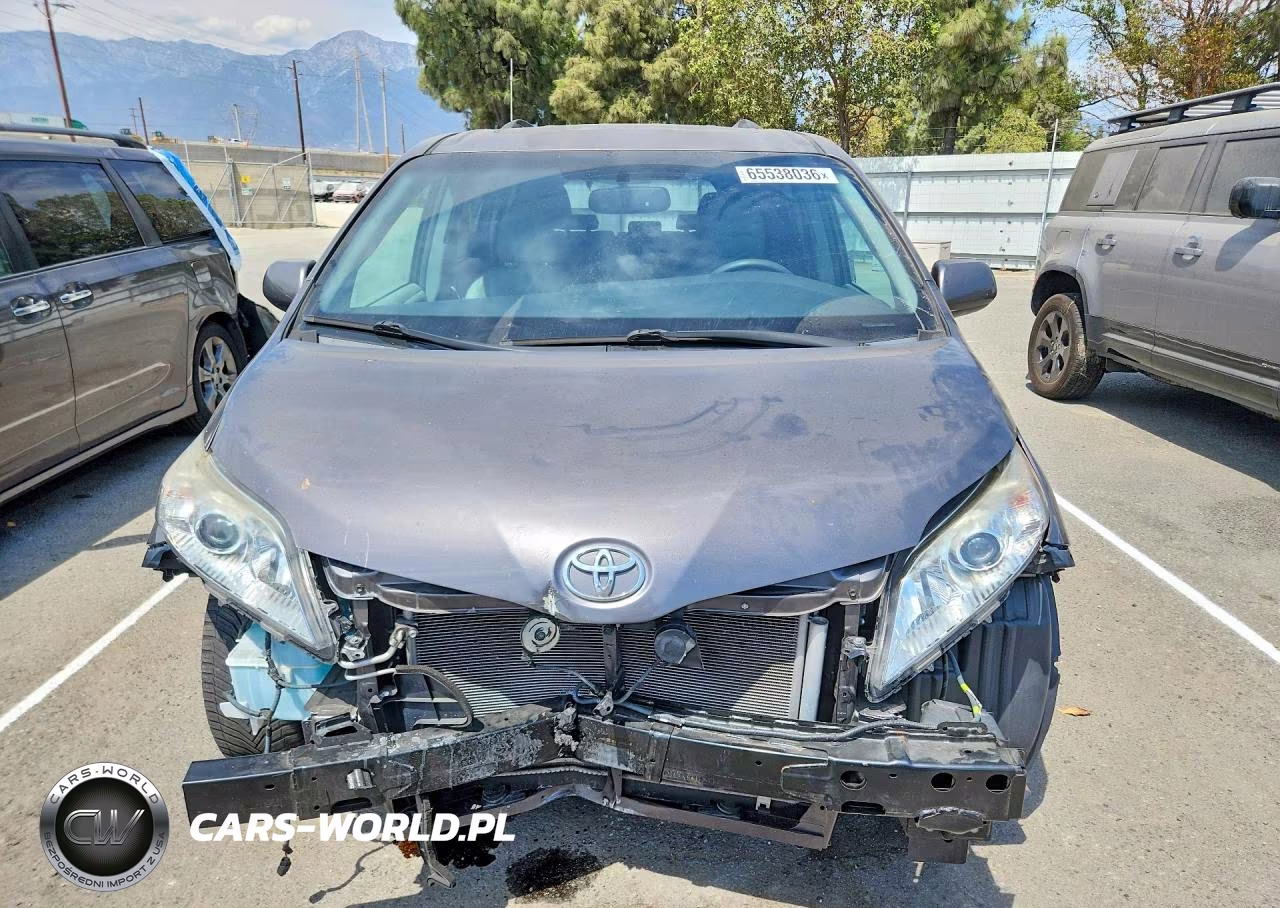 2017 Toyota Sienna Xle 8-Passenger VIN:5TDYZ3DC4HS794850 - 5