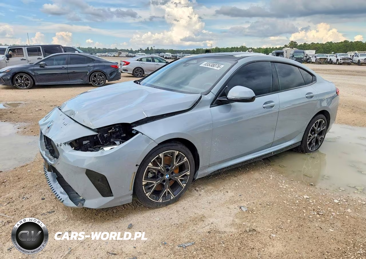2025 BMW 228Xi – zdjęcie 1 z 12