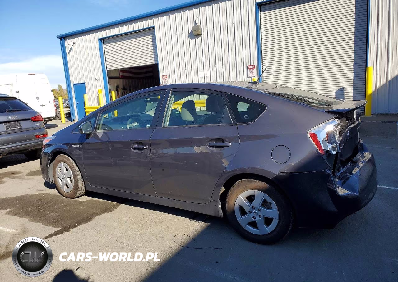 2011 Toyota Prius Three VIN:JTDKN3DU7B5358050 - 2