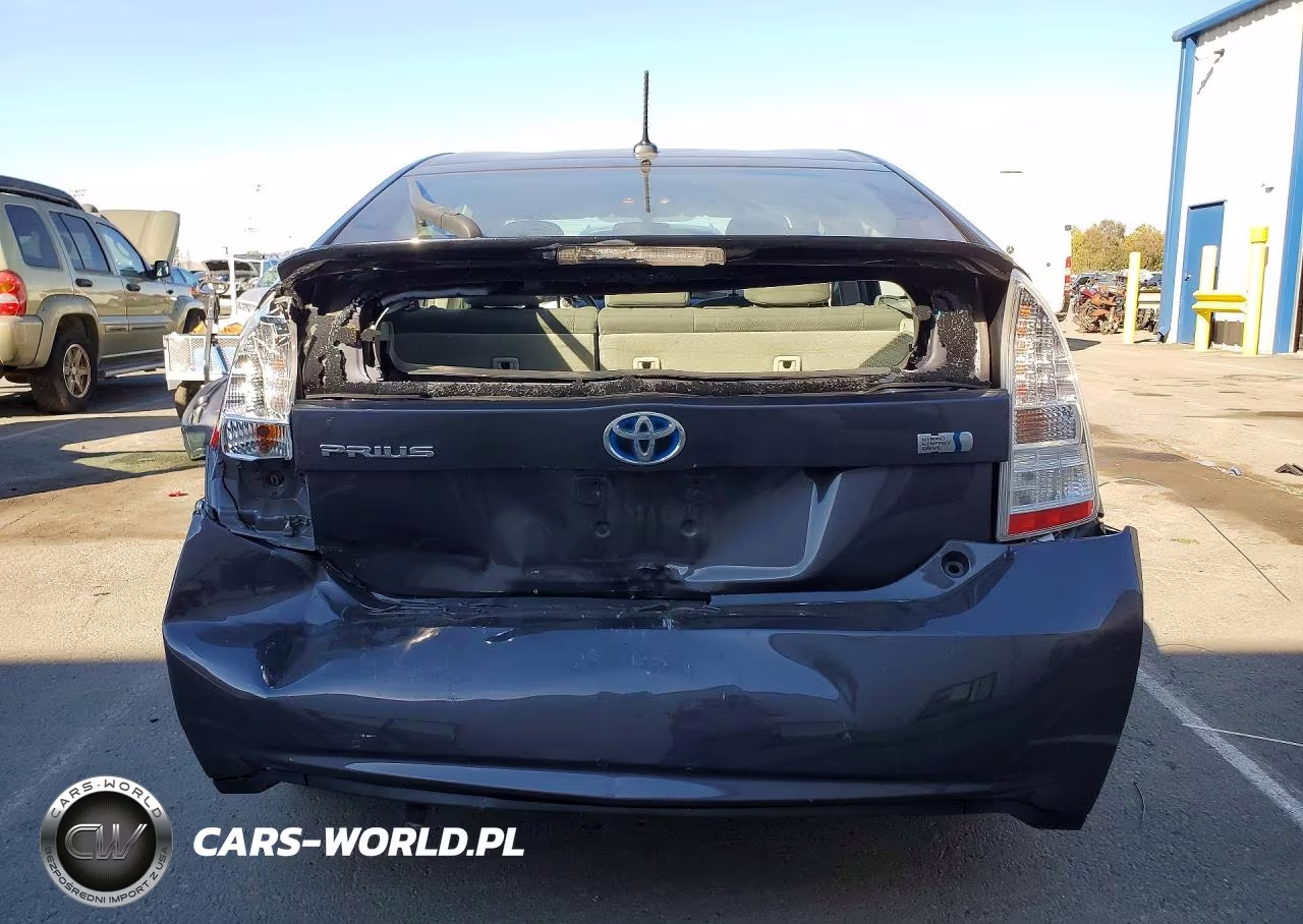 2011 Toyota Prius Three VIN:JTDKN3DU7B5358050 - 6