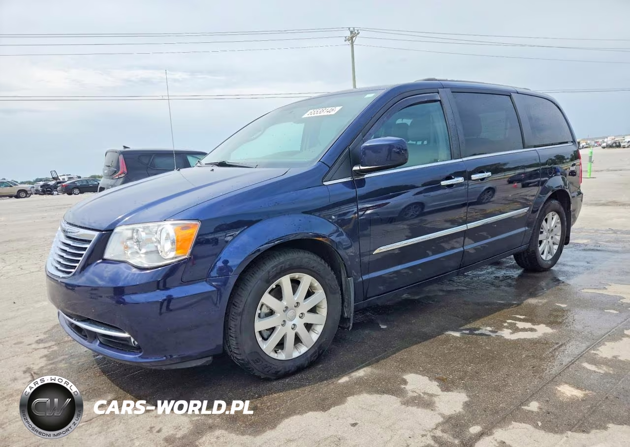 2016 Chrysler Town & Country Touring – zdjęcie 1 z 13