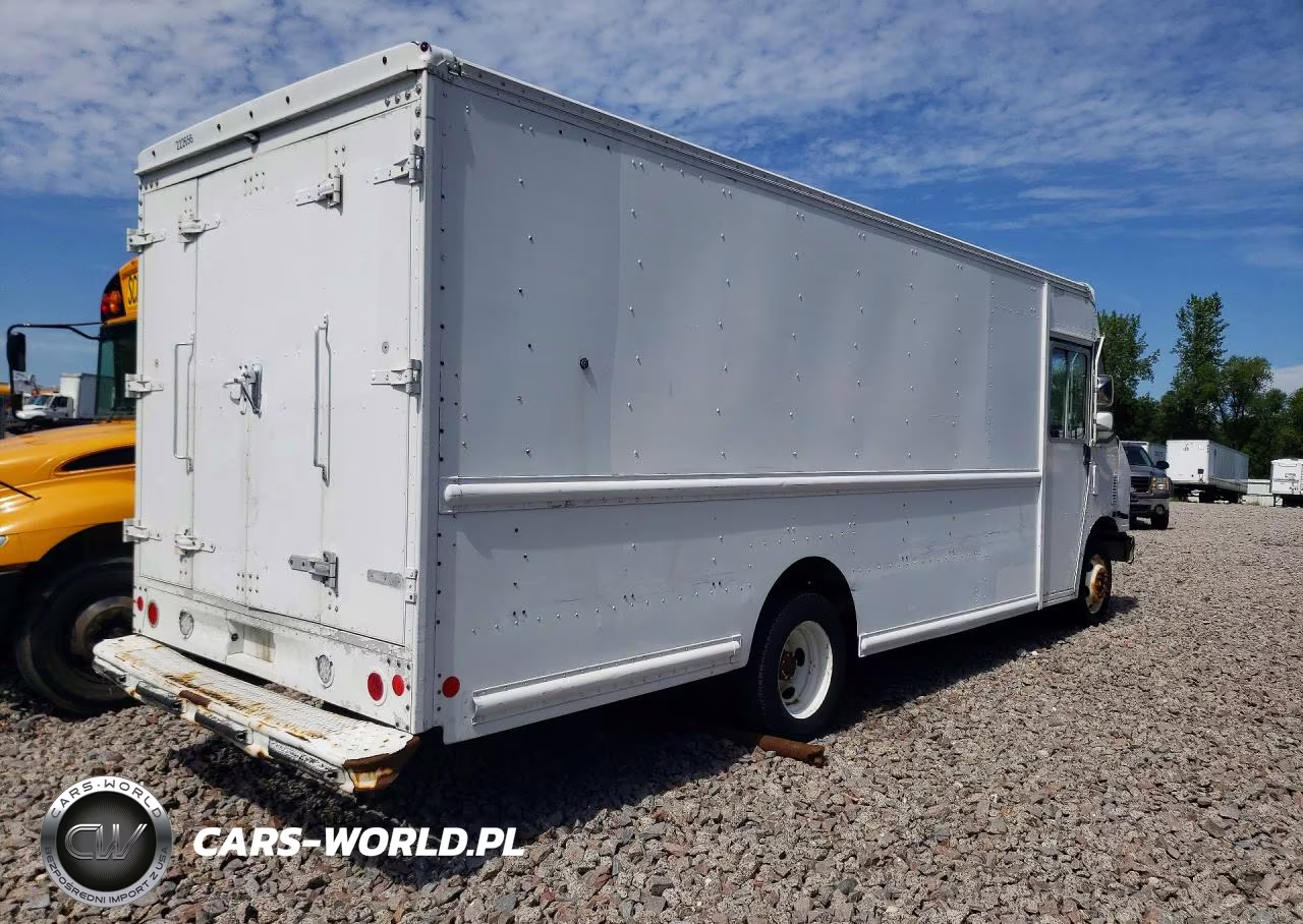 2015 Ford F59 Delivery Truck VIN:1F65F5KY0F0A00113 - 3
