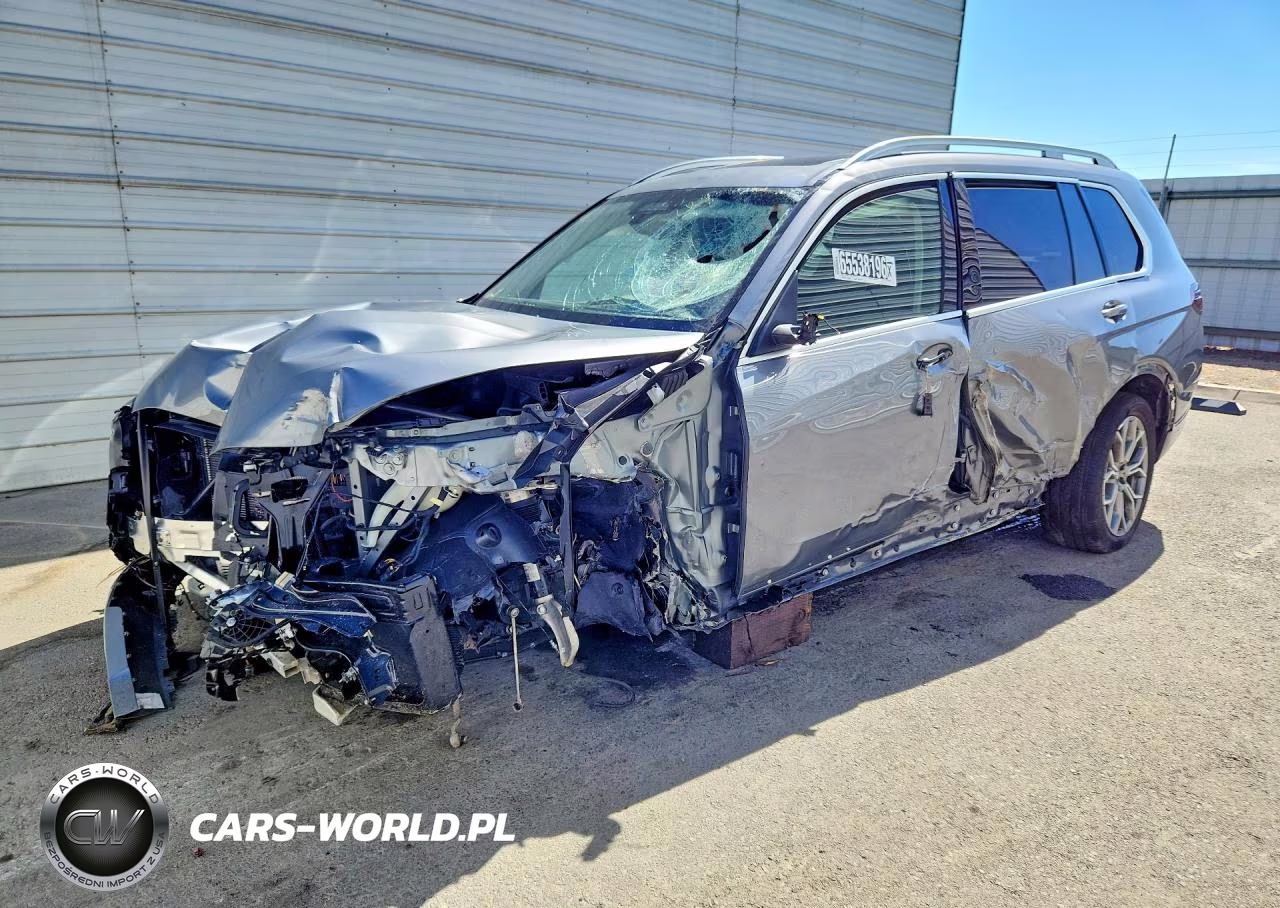 2027 BMW X7 xDrive40I VIN:5UX23EM01V9498248 - 1