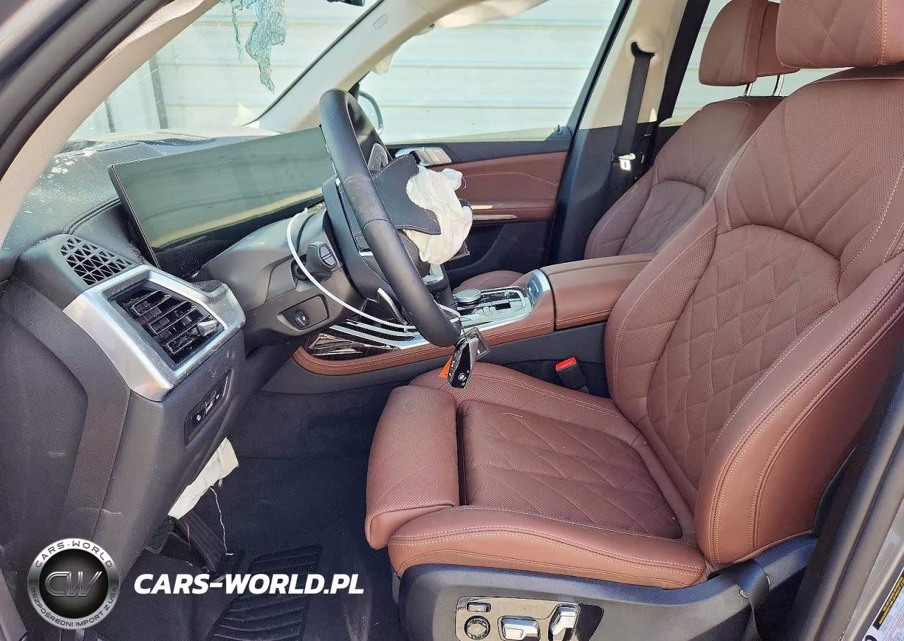 2027 BMW X7 xDrive40I VIN:5UX23EM01V9498248 - 7